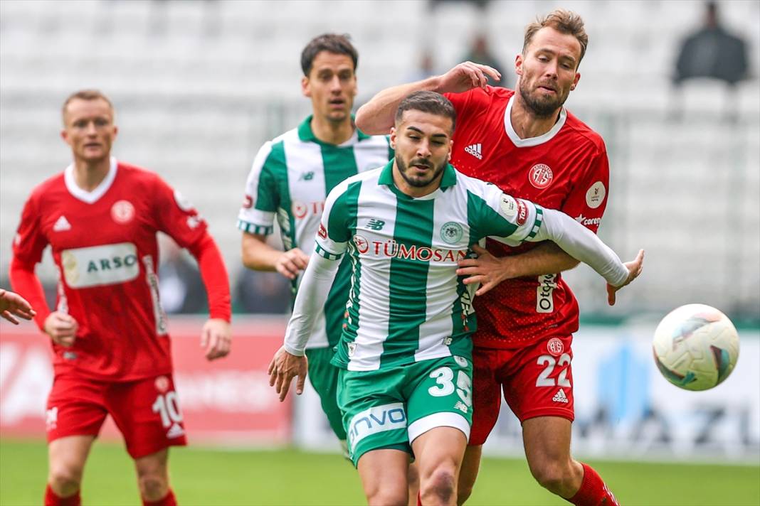 Olaylı biten Konyaspor – Antalyaspor maçından kareler 6